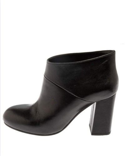 Marni Shoes Medium | 7 Black Leather Round Toe Bootie