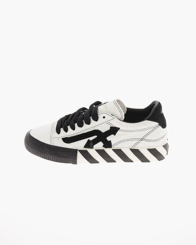 Off-White c/o Virgil Abloh Shoes Medium | US 8 "New Arrow Low Vulcanized"