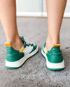 Oncept Shoes Medium | 7.5 "Phoenix" Sneakers