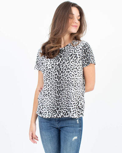 CHASER Clothing Small Snow Leopard Tee