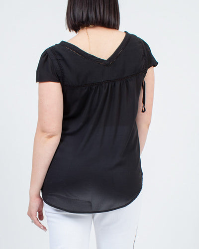 Maeve Clothing Medium | US 6 Black V-neck Blouse